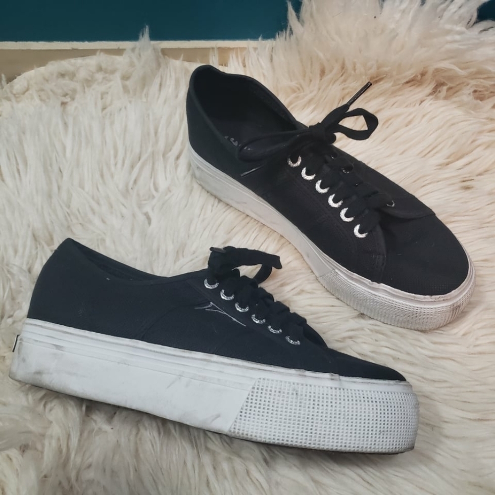 Superga women's canvas platform sneaker black size 8.5